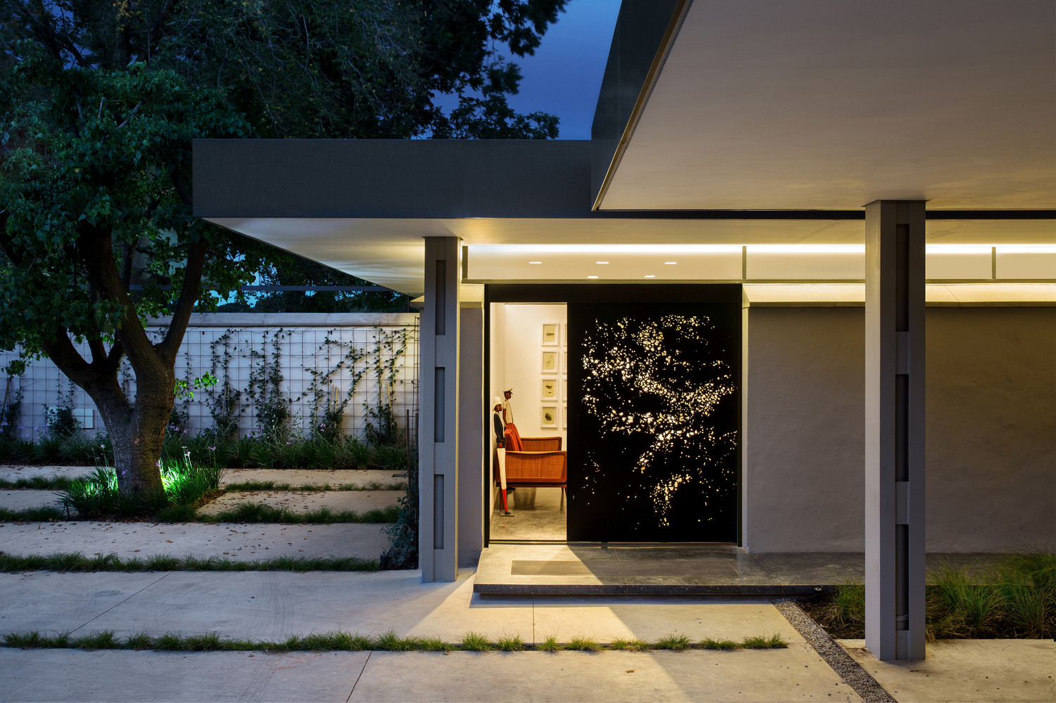 003_External_View_Entrance_Adam_Letch_copy